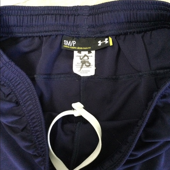 Women’s Under Armour S Small 4 - 6 Shorts Navy Blue Athletic Active Climalite - Picture 5 of 7